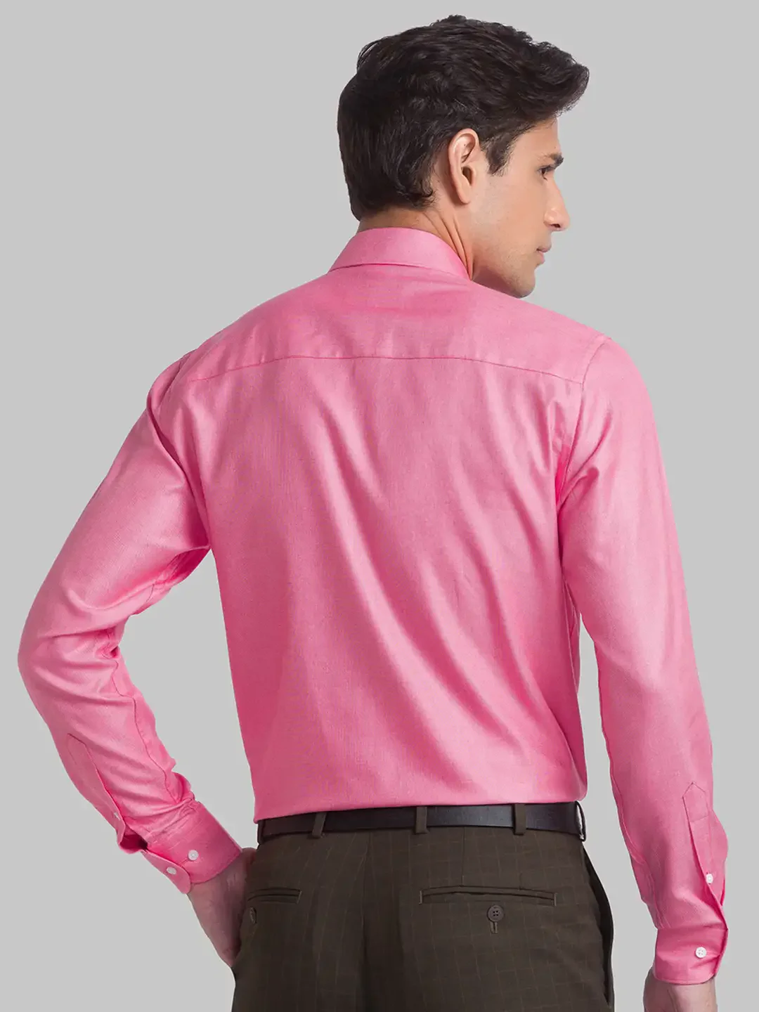 Raymond Men Pink Structured Contemporary Fit Cotton Blend Formal Shirt - Image 4