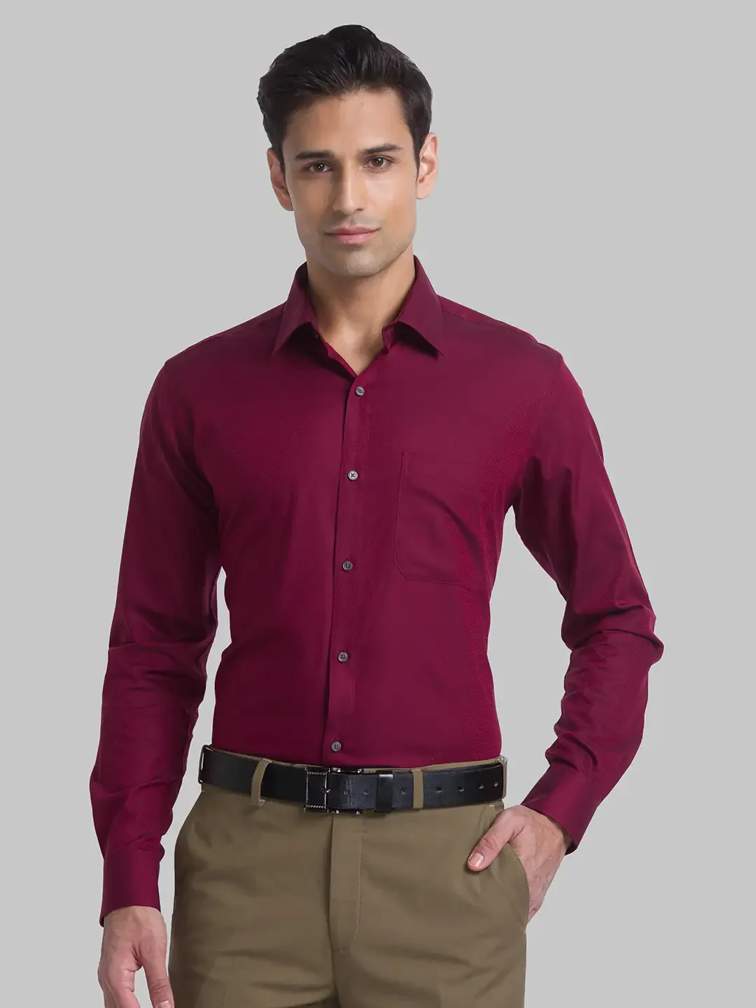 Men Red Contemporary Fit Structure Cotton Blend Full Sleeve Shirts