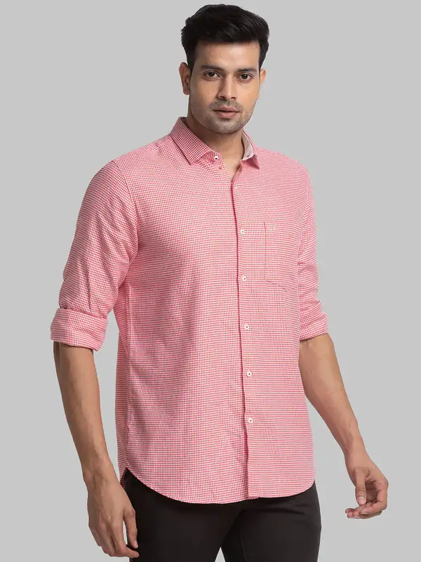 Men Red Contemporary Fit Structure Cotton Shirts - Image 2