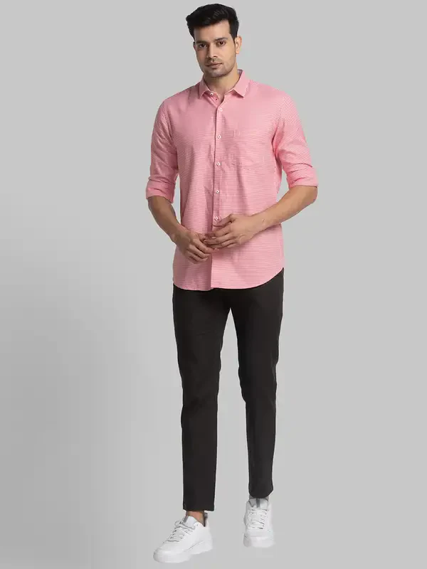 Men Red Contemporary Fit Structure Cotton Shirts - Image 5