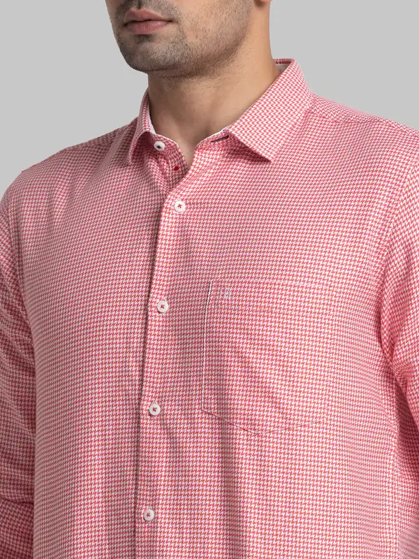Men Red Contemporary Fit Structure Cotton Shirts - Image 6