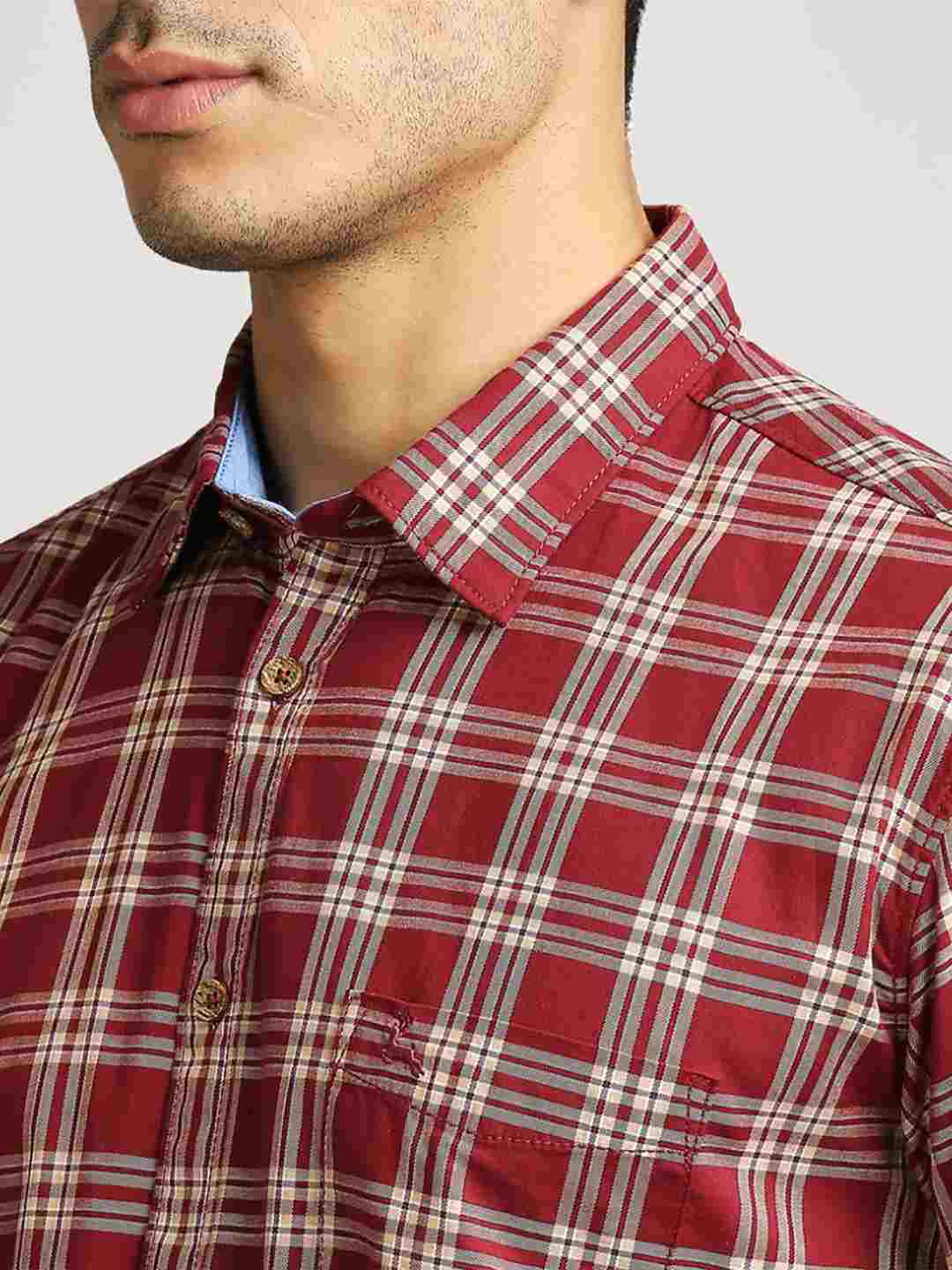 Men Red Slim Fit Checks Cotton Blend Full Sleeve Shirts
