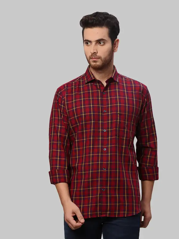 Men Red Slim Fit Checks Cotton Cut Away Collar Shirts