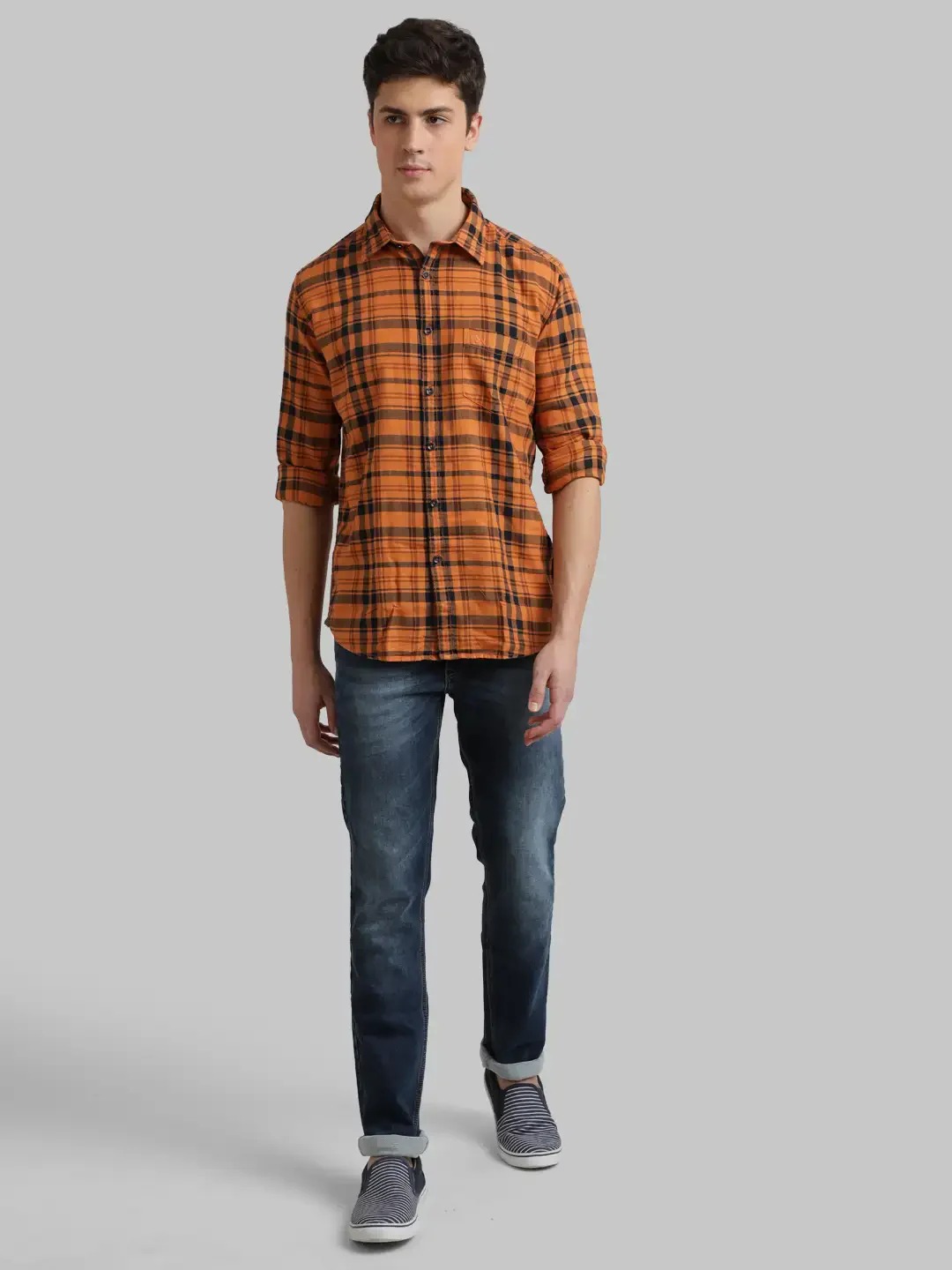 Men Red Slim Fit Checks Cotton Full Sleeve Shirts - Image 5