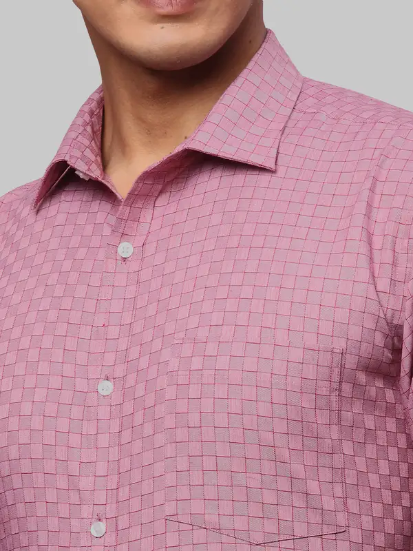 Men Red Slim Fit Checks Cotton Shirts - Image 6