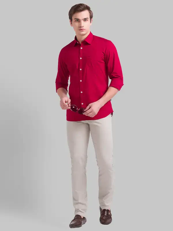 Men Red Slim Fit Solid Cotton Blend Full Sleeve Shirts - Image 5
