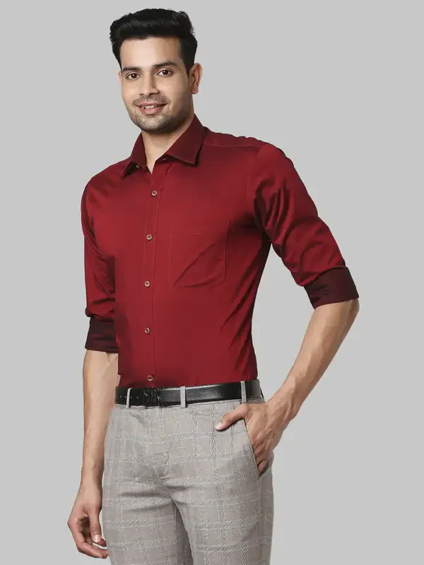 Men Red Slim Fit Solid Cotton Full Sleeve Shirts - Image 2