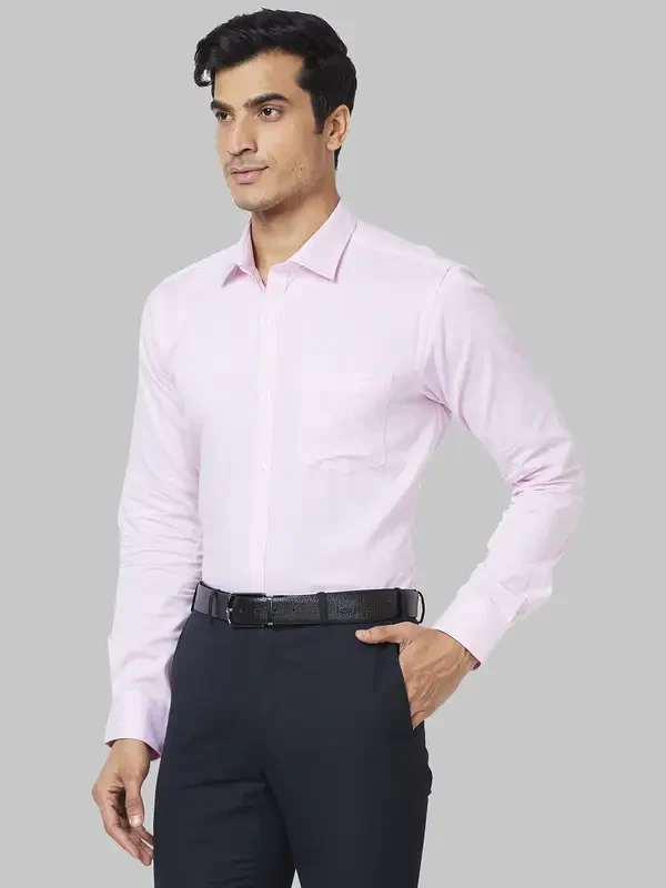 Men Red Slim Fit Structure Cotton Shirts - Image 3