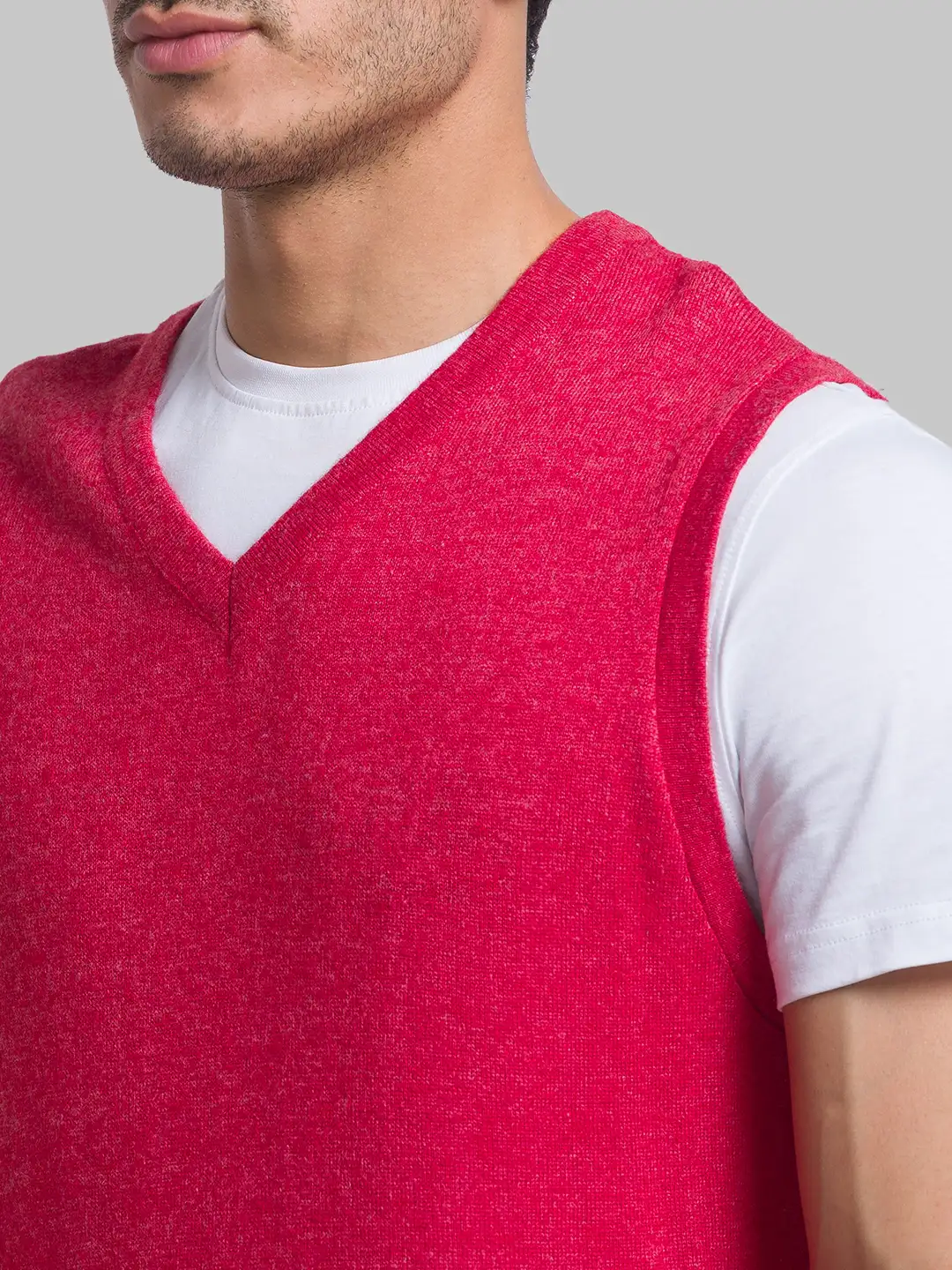 Men Red Solid Wool Blend Sleeveless Sweaters - Image 6