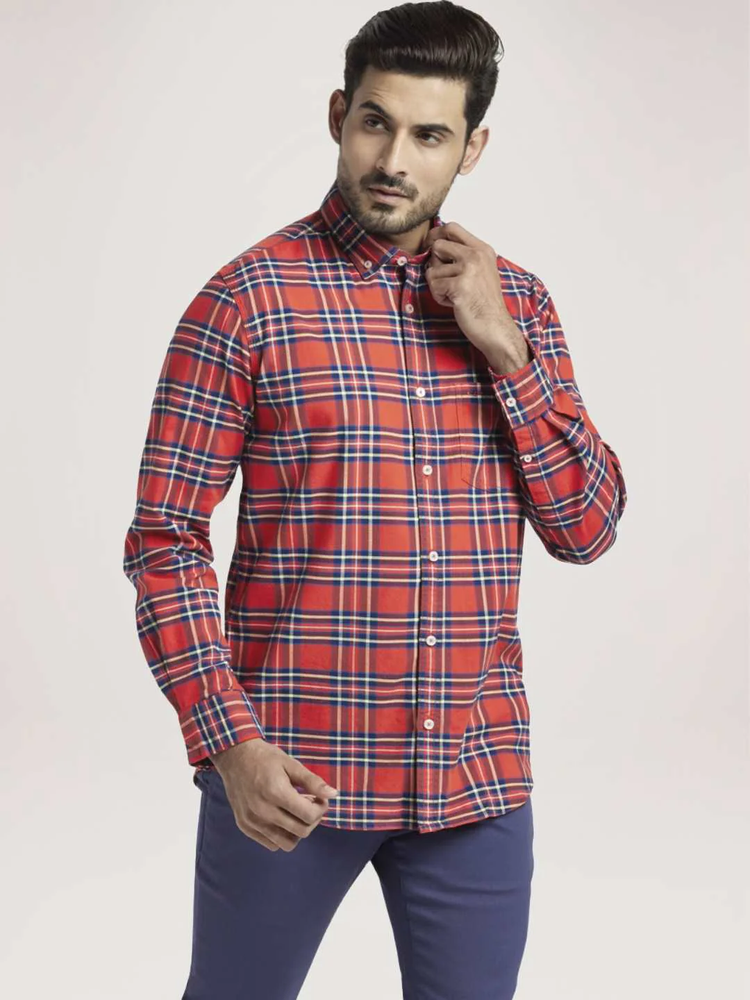 Men Red Tailored Fit Checks Cotton Blend Full Sleeve Shirts - Image 6