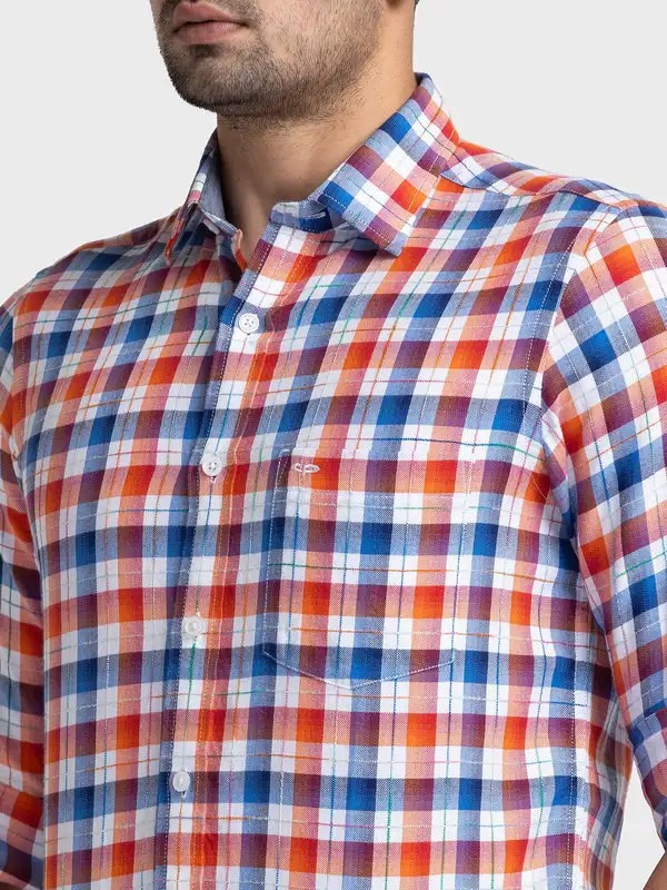 Men Red Tailored Fit Checks Cotton Full Sleeve Shirts - Image 6