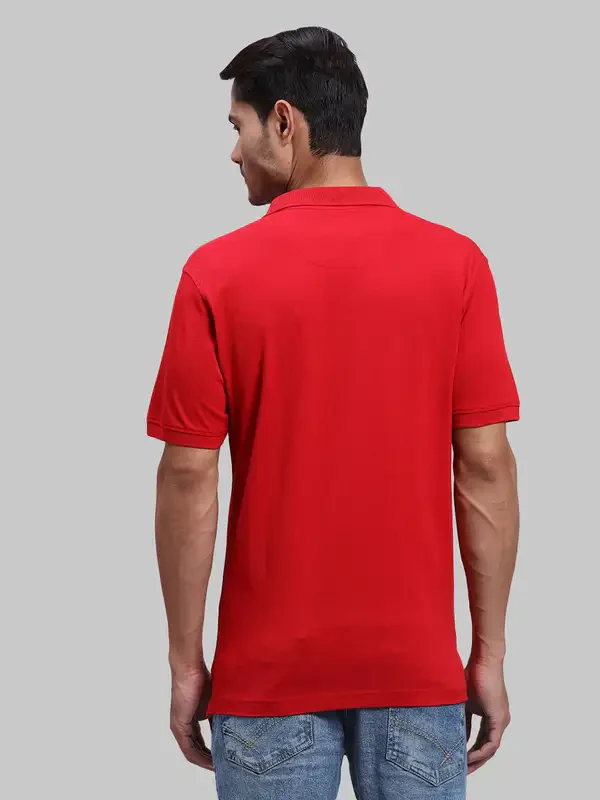 Men Red Tailored Fit Solid Cotton Half Sleeve T-Shirt - Image 4