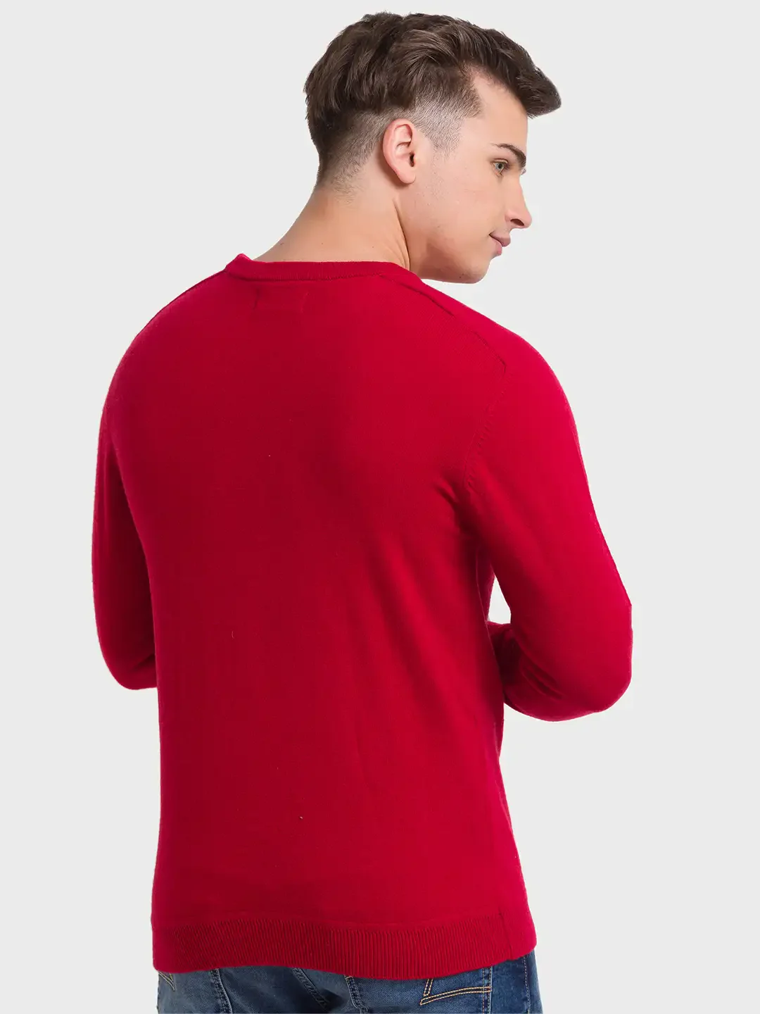 Men Red Tailored Fit Solid Wool Blend Full Sleeve V Neck Collar Sweaters - Image 4