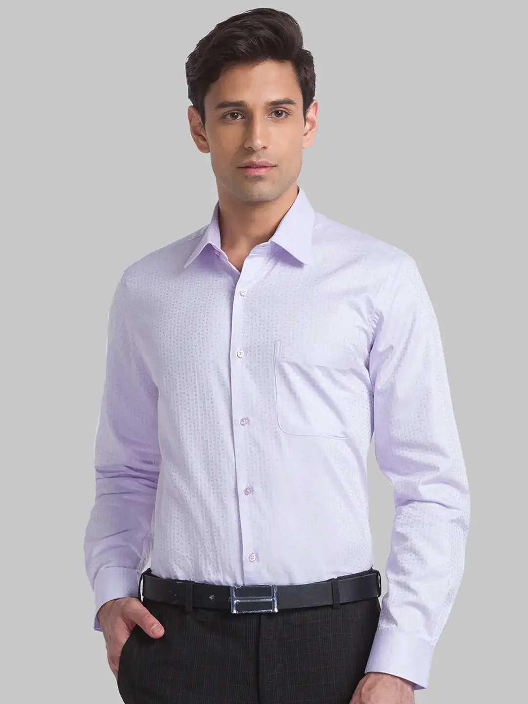 Men Violet Contemporary Fit Jacquard Cotton Cutaway Collar Shirts - Image 4