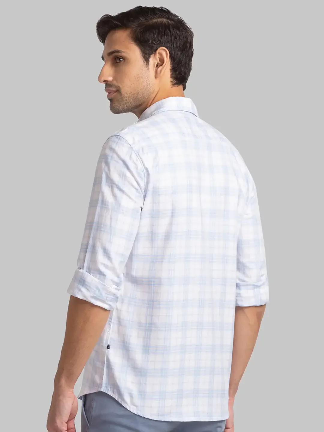 Men White Slim Fit Checks Cotton Full Sleeve Shirts - Image 4