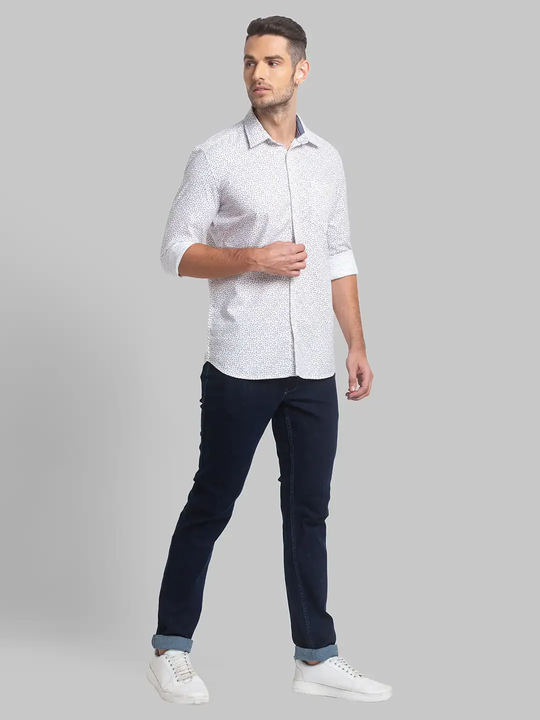 Men White Slim Fit Print Cotton Full Sleeve Shirts - Image 5