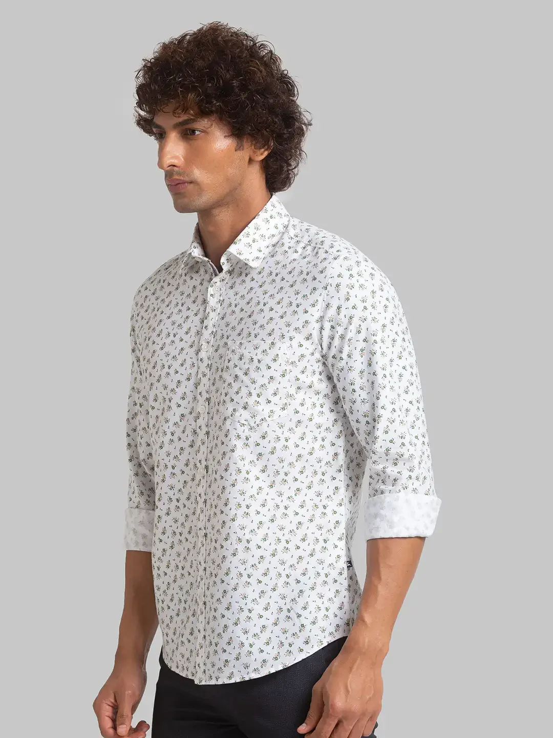 Men White Slim Fit Print Cotton Full Sleeve Shirts - Image 3