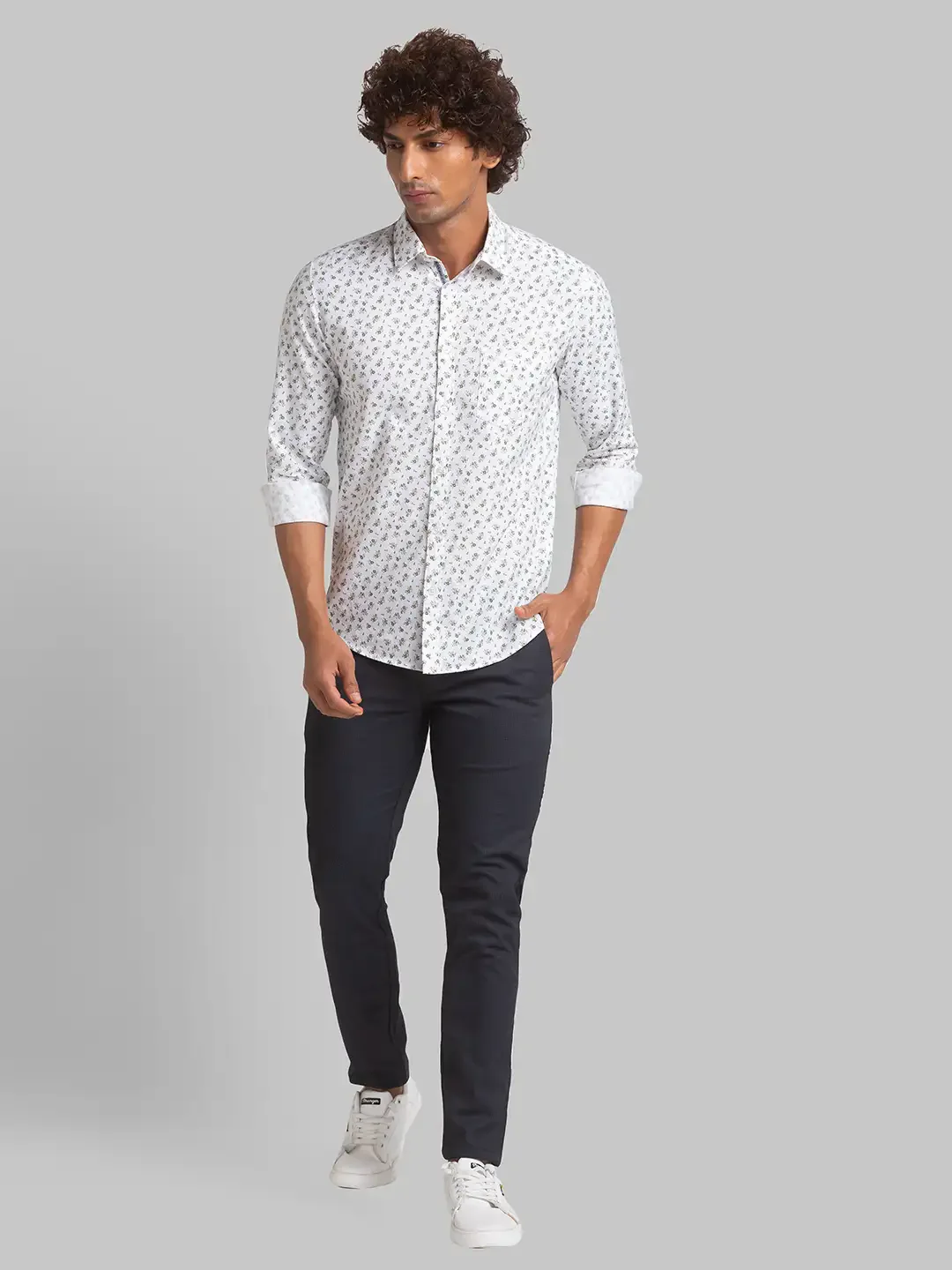Men White Slim Fit Print Cotton Full Sleeve Shirts - Image 5