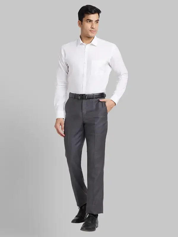 Men White Slim Fit Solid Cotton Cut Away Collar Shirts - Image 5