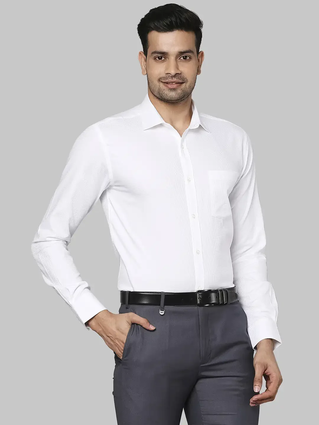 Men White Slim Fit Solid Cotton Shirts - Image 2