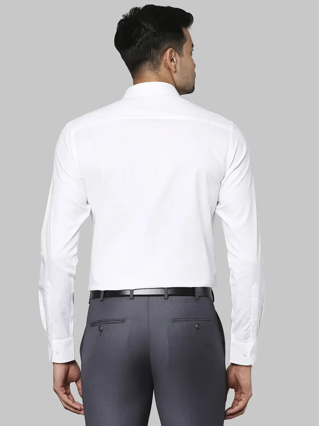 Men White Slim Fit Solid Cotton Shirts - Image 4