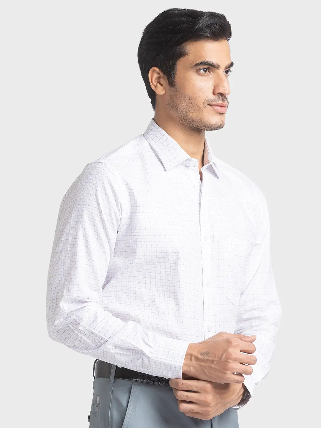 Men White Tailored Fit Checks Cotton Full Sleeve Shirts - Image 2