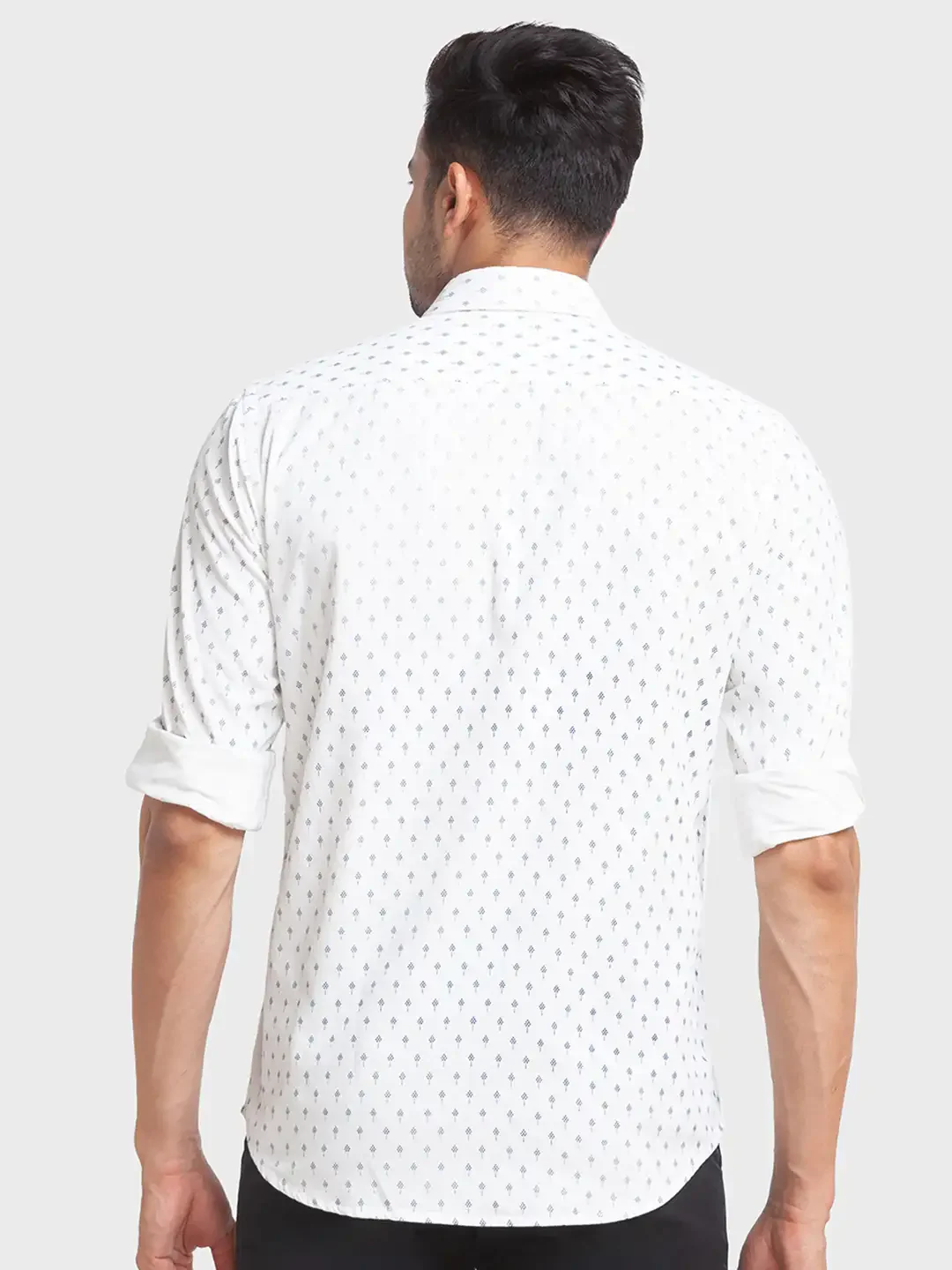 Men White Tailored Fit Print Cotton Full Sleeve Shirts - Image 4