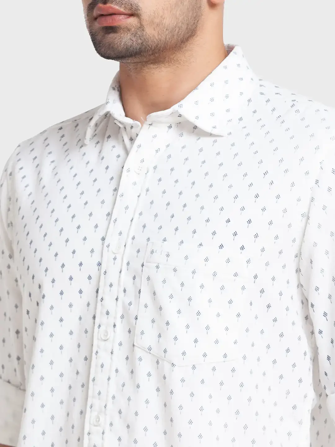 Men White Tailored Fit Print Cotton Full Sleeve Shirts - Image 6