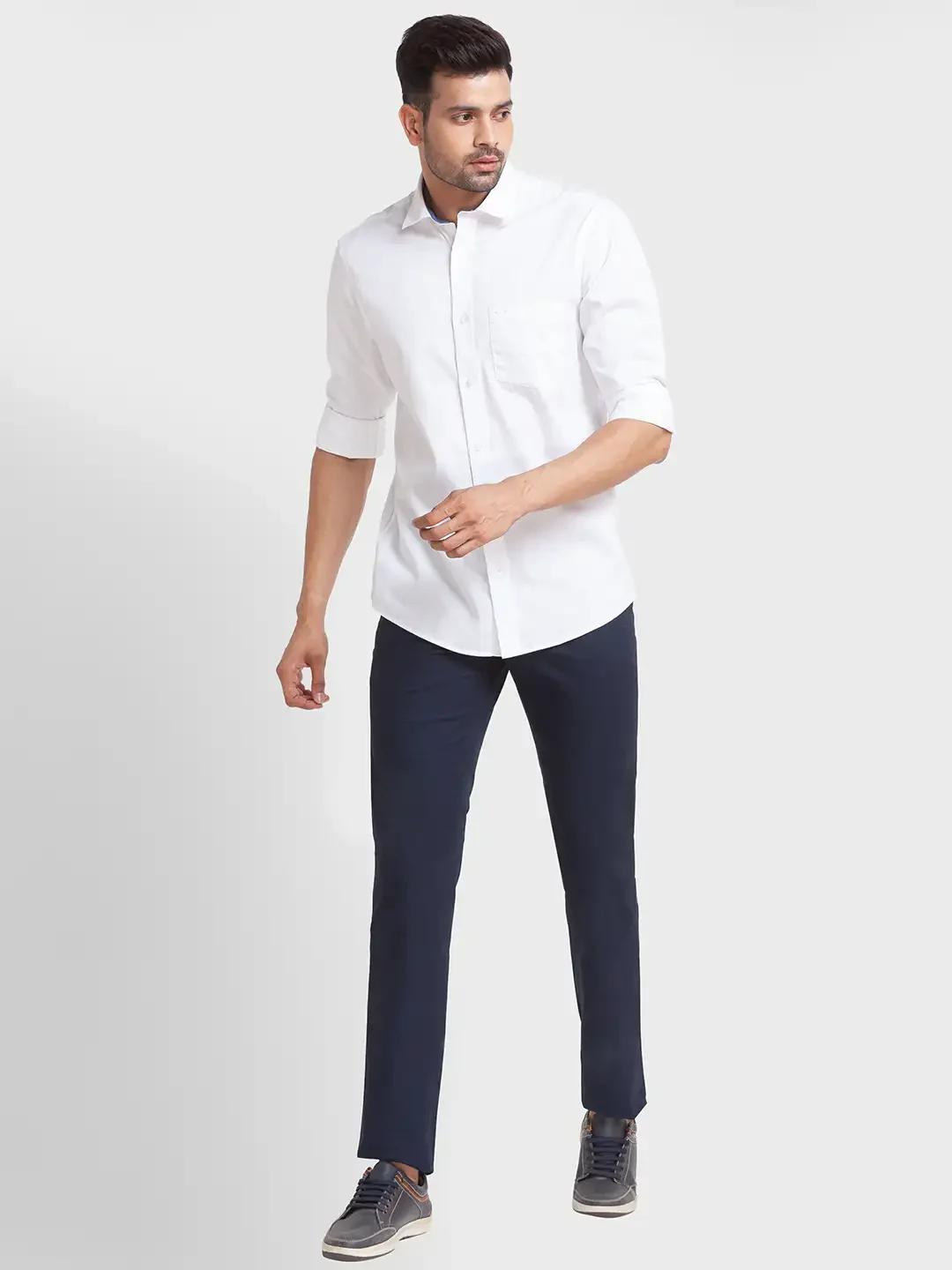 Men White Tailored Fit Solid Cotton Full Sleeve Shirts - Image 5