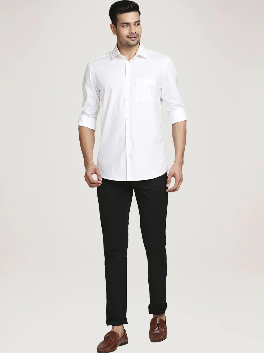 Men White Tailored Fit Solid Cotton Full Sleeve Shirts - Image 2