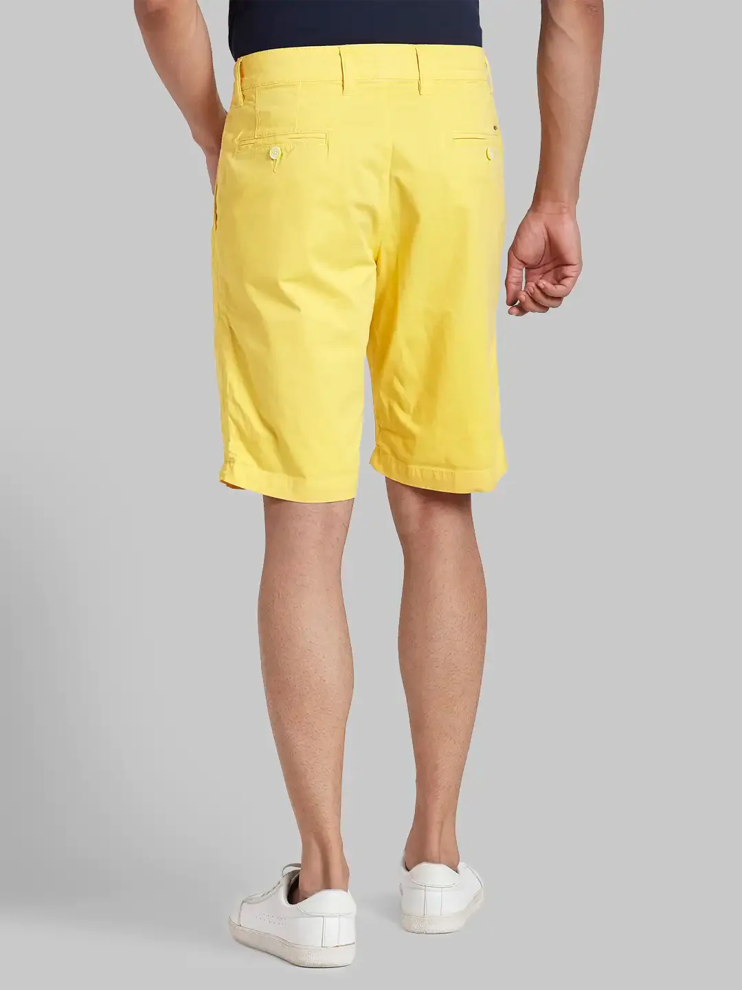 Men Yellow Regular Fit Solid Cotton Blend Shorts - Image 4