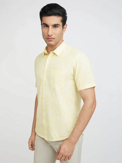 Park Avenue Men Yellow Slim Fit Chambray Casual Shirt - Image 3