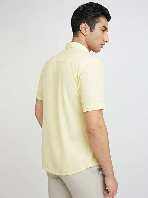 Park Avenue Men Yellow Slim Fit Chambray Casual Shirt - Image 4