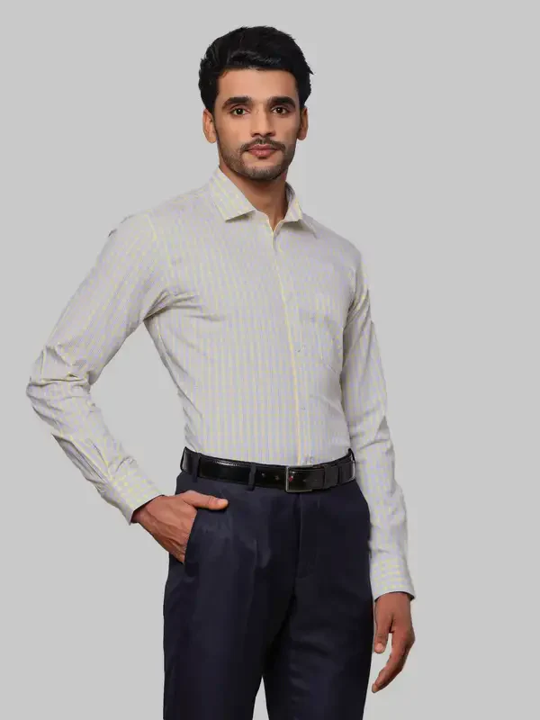 Men Yellow Slim Fit Checks Cotton Shirts - Image 2