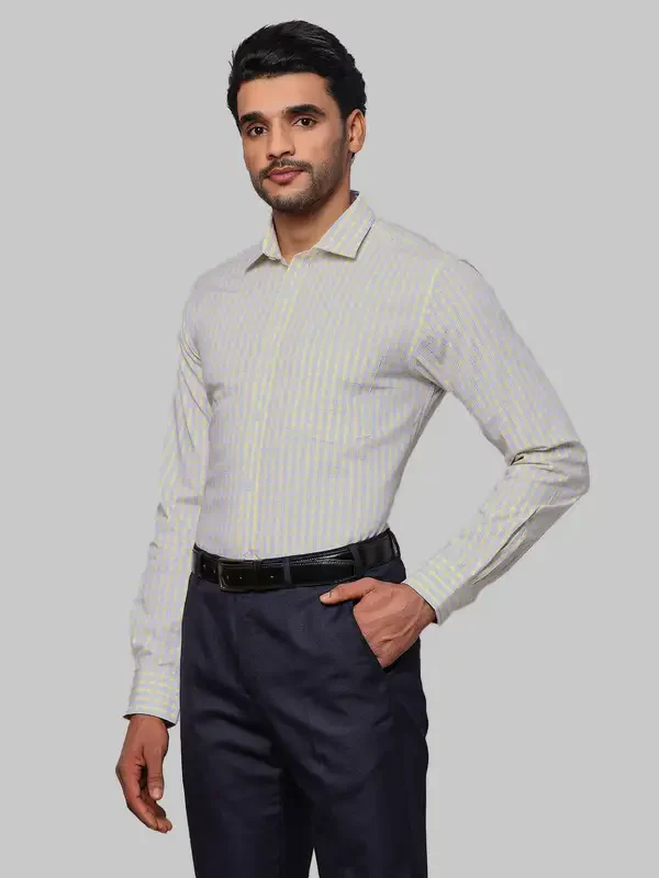 Men Yellow Slim Fit Checks Cotton Shirts - Image 3