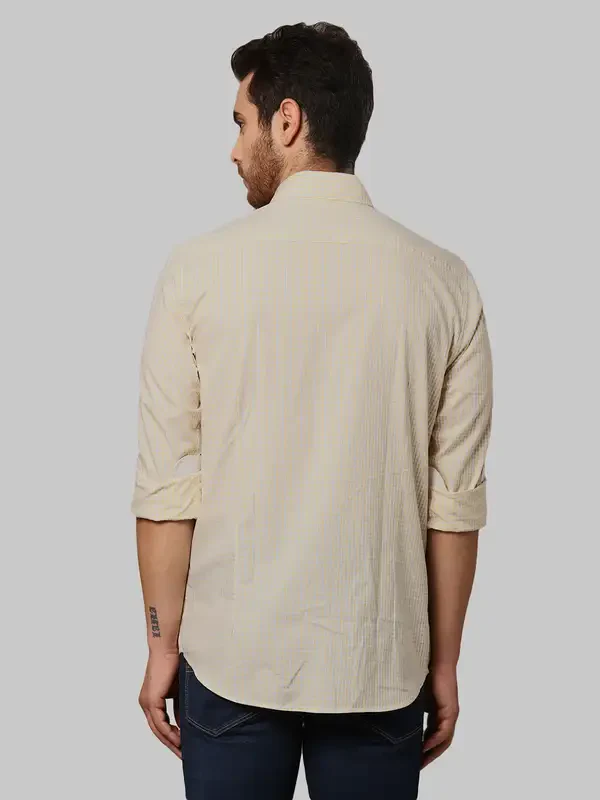 Men Yellow Slim Fit Checks Cotton Shirts - Image 4