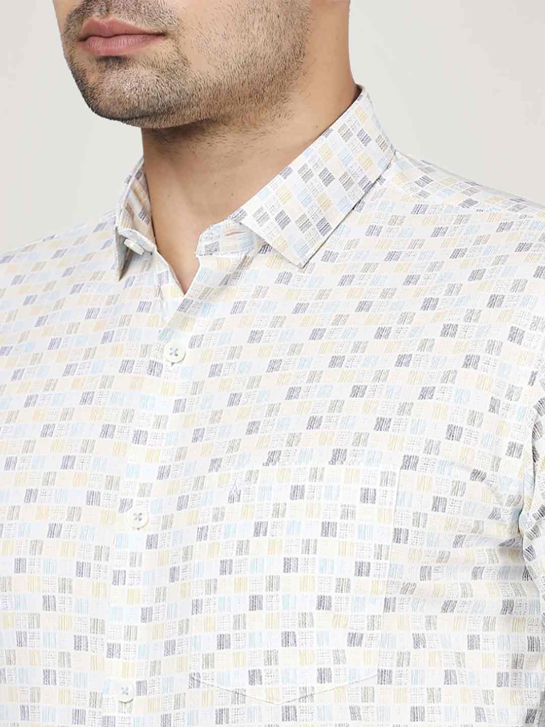 Men Yellow Slim Fit Print Cotton Cut Away Collar Shirts