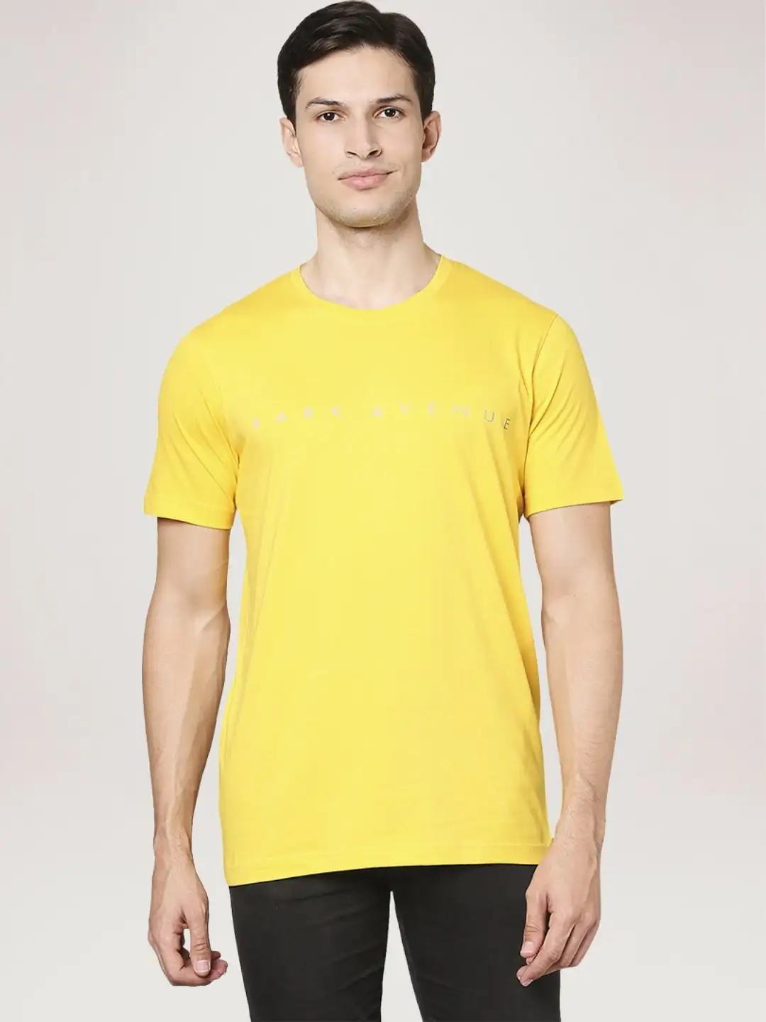 Men Yellow Slim Fit Solid Cotton Blend Crew Neck Collar T-Shirt
