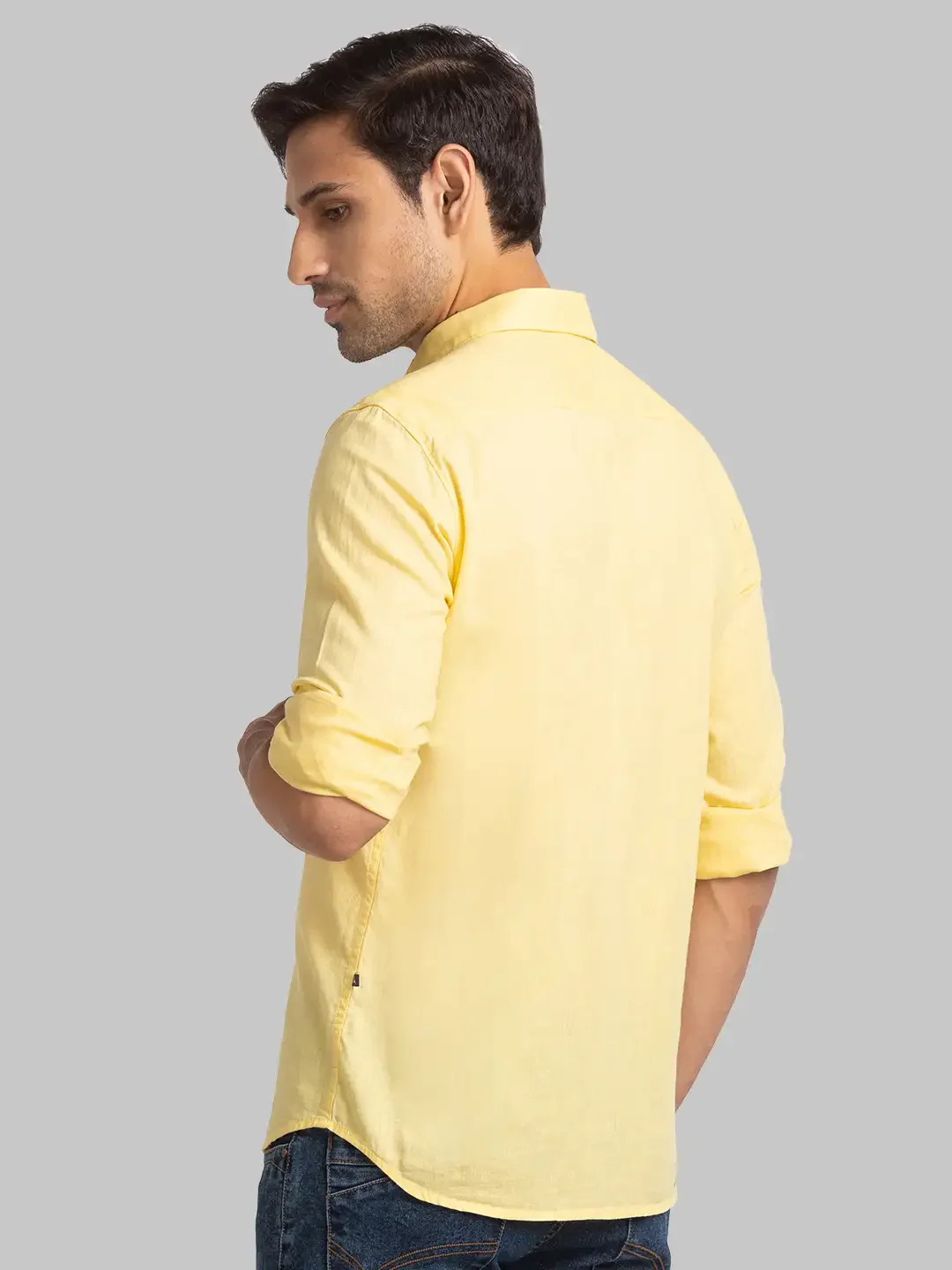 Men Yellow Slim Fit Solid Cotton Blend Full Sleeve Shirts - Image 4
