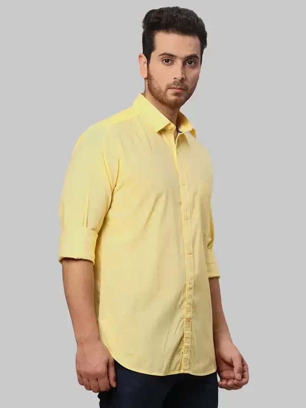 Men Yellow Slim Fit Solid Cotton Shirts - Image 2