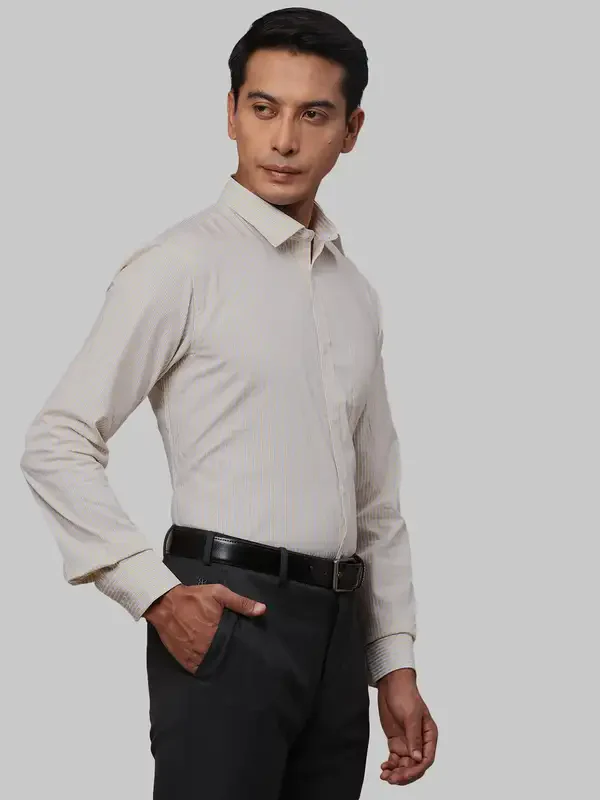 Men Yellow Slim Fit Stripe Cotton Shirts - Image 2