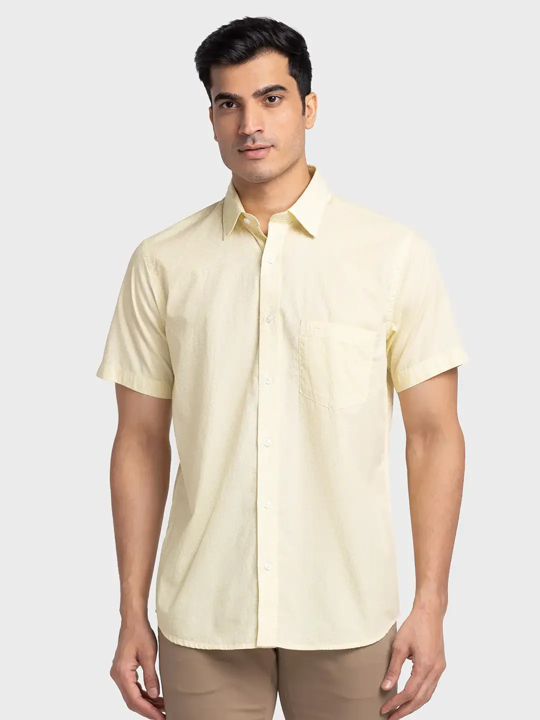 Men Yellow Tailored Fit Print Cotton Half Sleeve Shirts