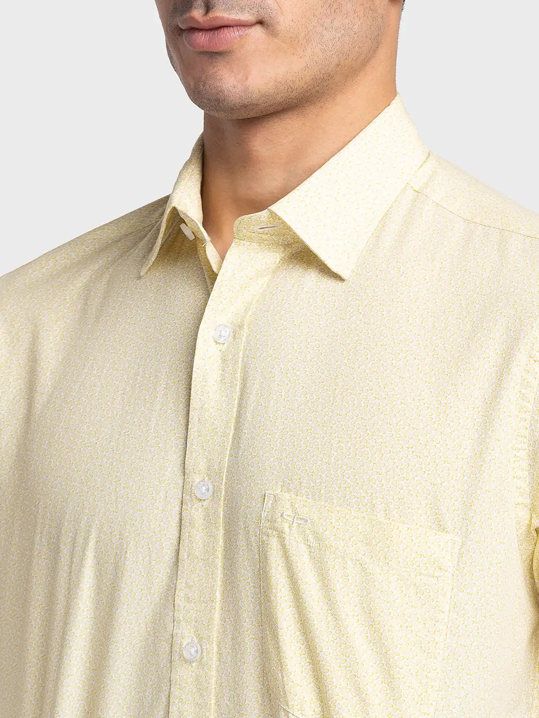 Men Yellow Tailored Fit Print Cotton Half Sleeve Shirts - Image 6