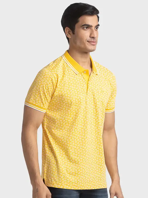 Men Yellow Tailored Fit Print Cotton Half Sleeve T-Shirt - Image 2