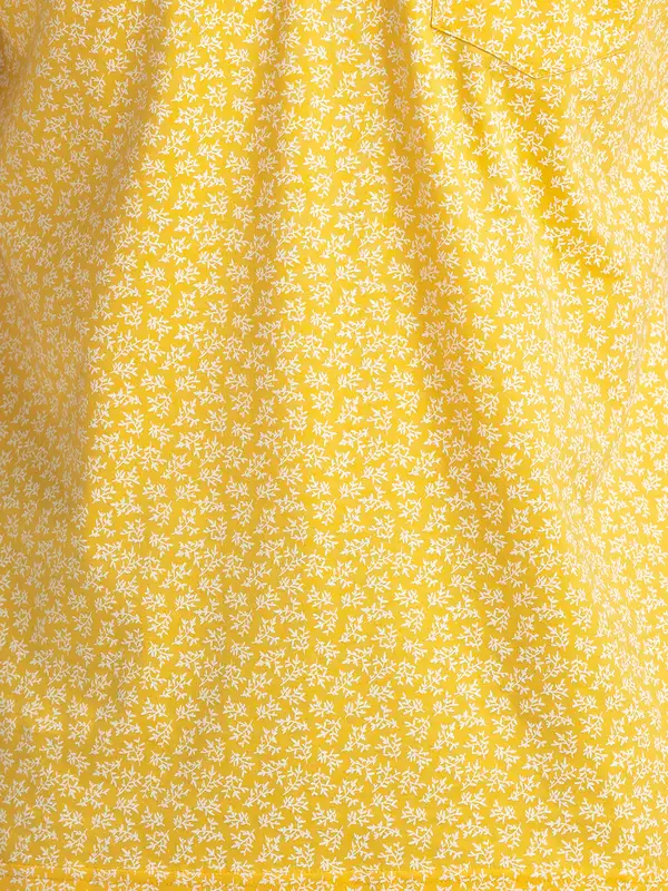 Men Yellow Tailored Fit Print Cotton Half Sleeve T-Shirt - Image 7