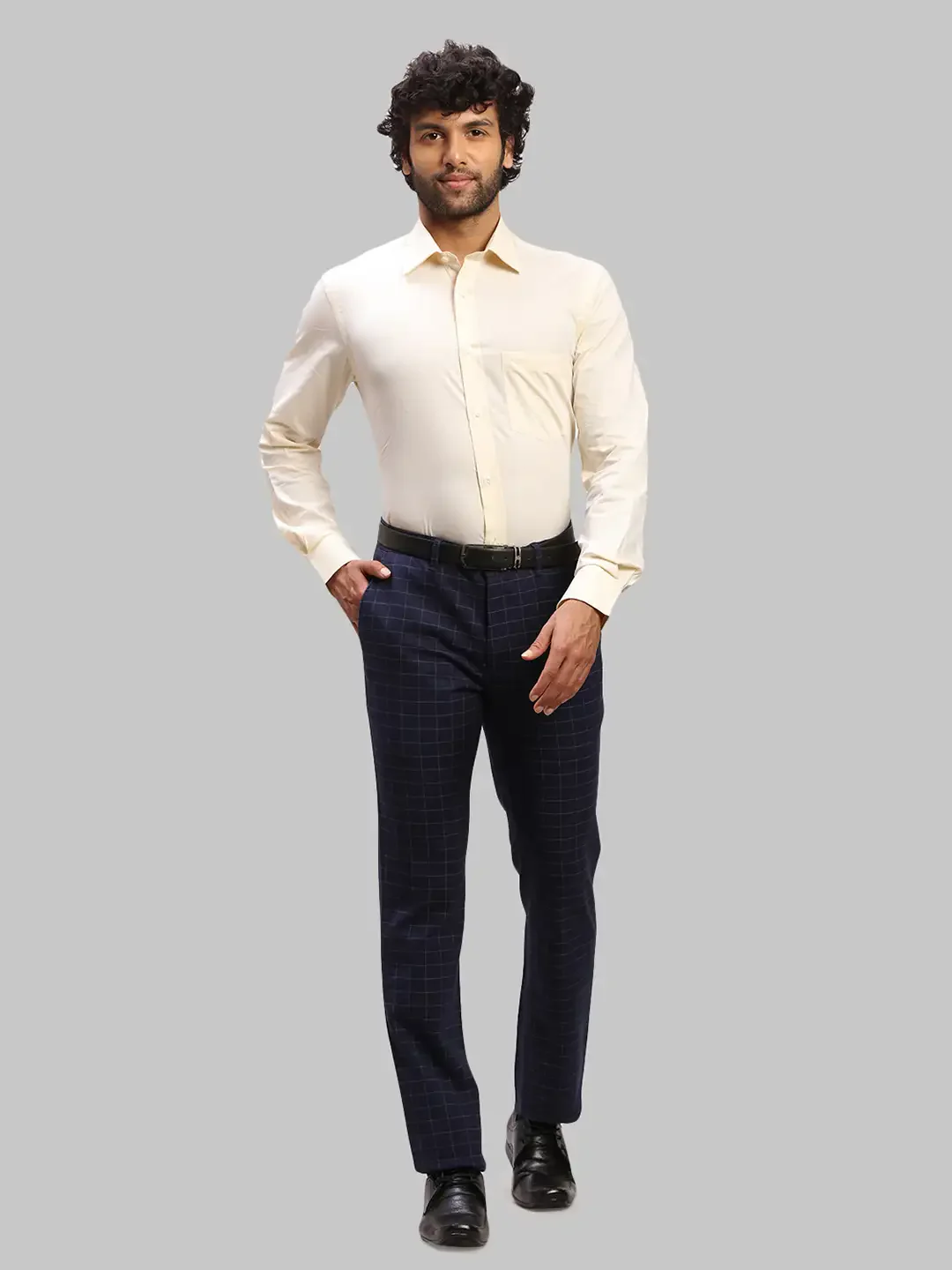 Men Yellow Tailored Fit Weft Chambray Cotton Full Sleeve Shirts - Image 5