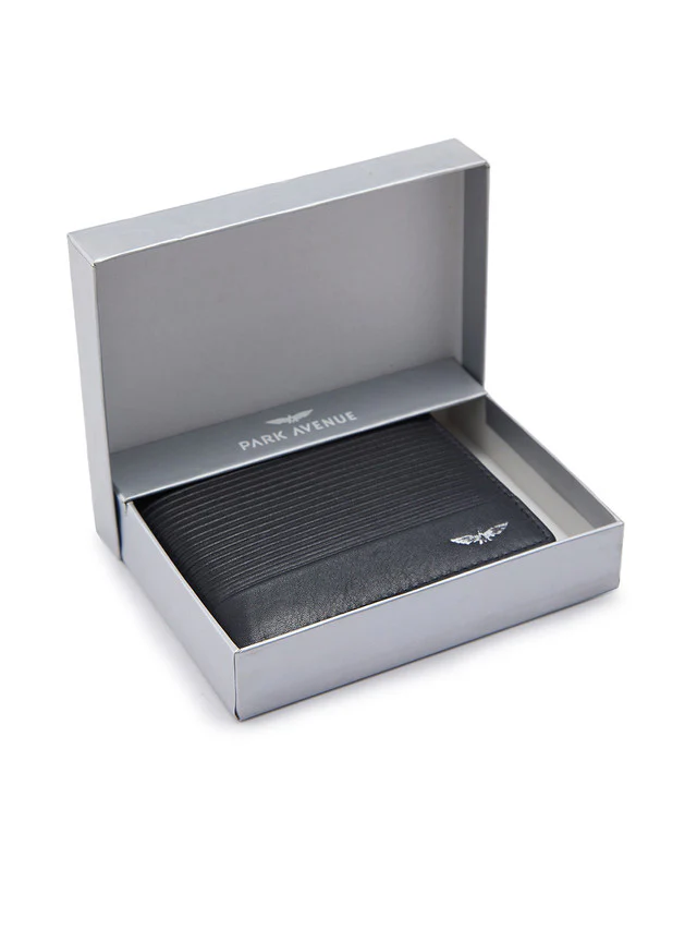 Park Avenue Black Leather Wallet - Image 5