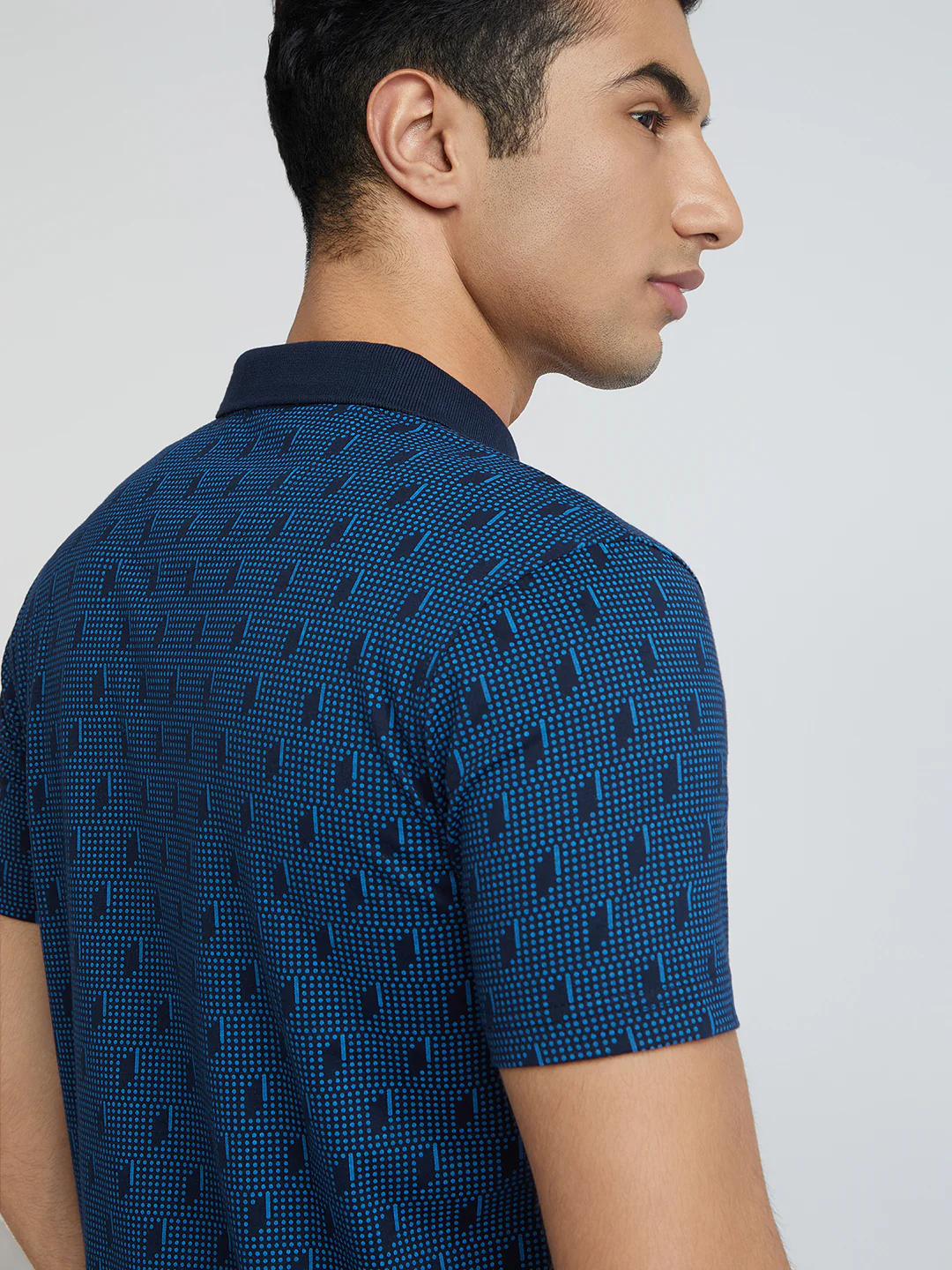 Park Avenue Blue Printed Slim Fit Cotton Blend T-Shirt - Image 7