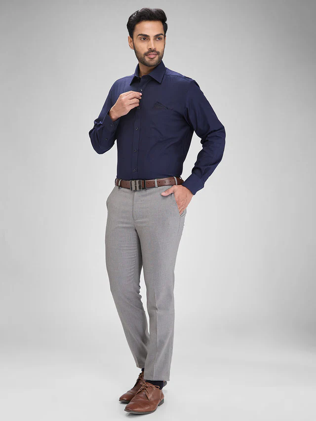 Park Avenue Blue Solid Luxus Fit Full Sleeve Cotton Shirt - Image 5