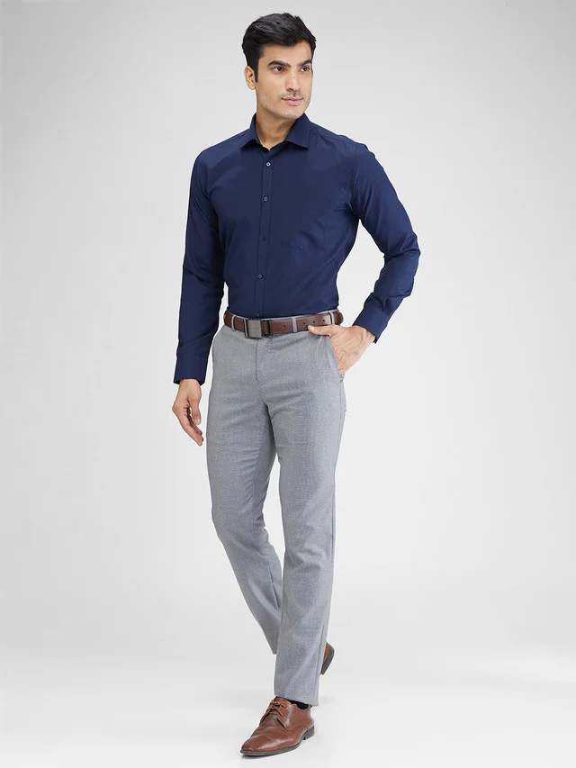 Park Avenue Blue Solid Slim Fit Cotton Blend Formal Shirt - Image 5